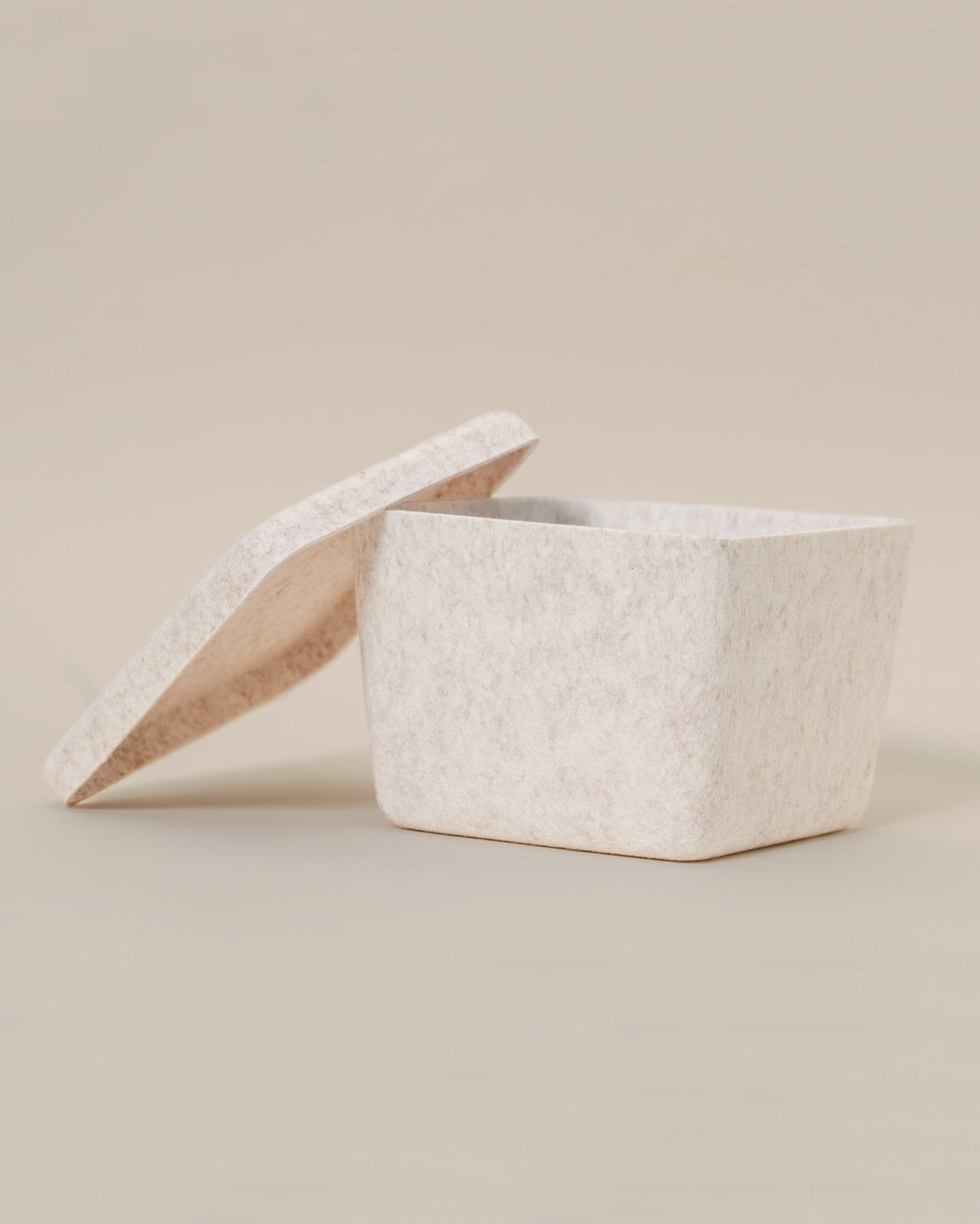 Rinan Sculpted Felt Petite Bin with Lid Small Desktop Countertop Drawer Storage Organizer Box